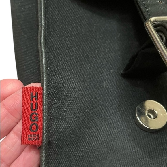 HUGO Unisex Messenger Bag - Picture 6 of 11
